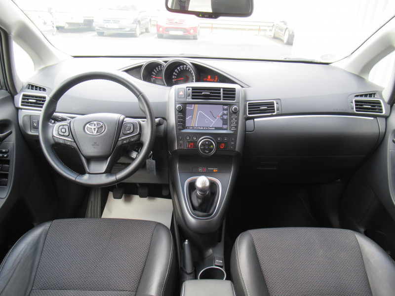 Photo 6 de l'offre de TOYOTA VERSO 132 VVT-I DESIGN à 15750€ chez J'NOV AUTO