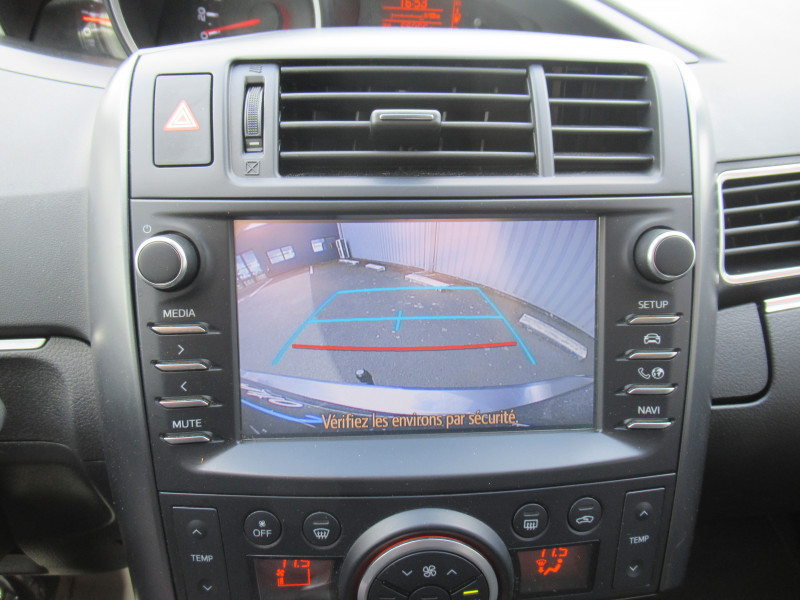 Photo 10 de l'offre de TOYOTA VERSO 132 VVT-I DESIGN à 15750€ chez J'NOV AUTO