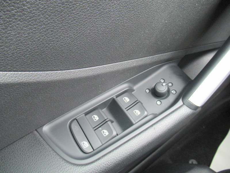 Photo 15 de l'offre de AUDI Q2 35 TFSI 150CH COD S LINE S TRONIC 7 à 20990€ chez J'NOV AUTO