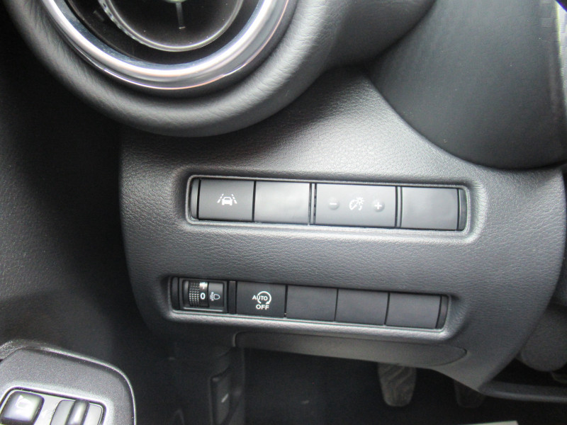 Photo 14 de l'offre de NISSAN JUKE 1.0 DIG-T 114CH SHADOW 2023.5 à 19990€ chez J'NOV AUTO