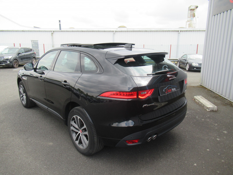 Photo 2 de l'offre de JAGUAR F-PACE 2.0D 180CH R-SPORT AWD BVA8 à 24990€ chez J'NOV AUTO