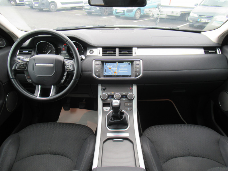Photo 6 de l'offre de LAND-ROVER RANGE ROVER EVOQUE 2.0 ED4 150 BUSINESS 4X2 MARK IV E-CAPABILITY à 14990€ chez J'NOV AUTO