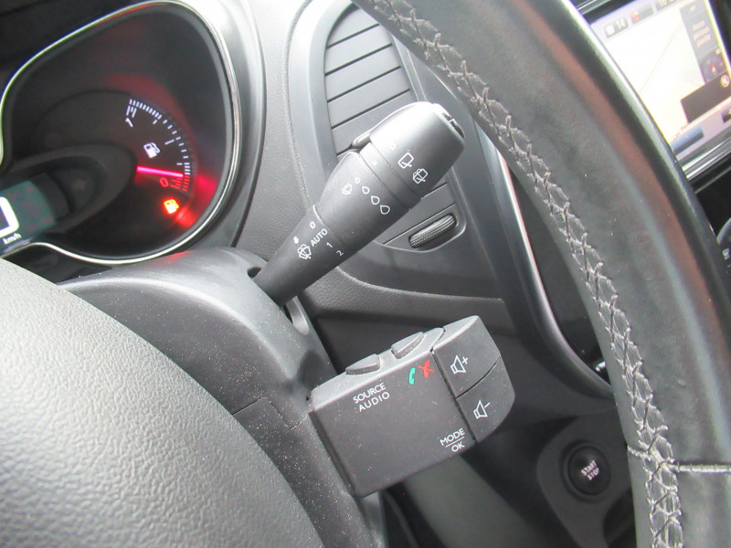 Photo 14 de l'offre de RENAULT CAPTUR 1.3 TCE 130CH FAP INTENS à 13990€ chez J'NOV AUTO