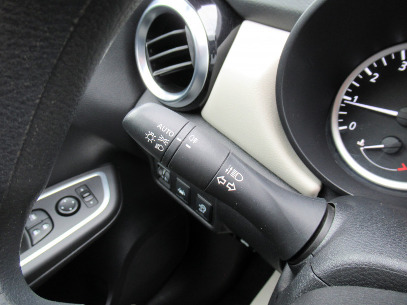 Photo 13 de l'offre de NISSAN MICRA 1.0 IG-T 92CH BUSINESS EDITION 2021 à 13490€ chez J'NOV AUTO
