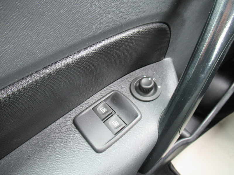 Photo 14 de l'offre de RENAULT KANGOO II EXPRESS 1.5 BLUE DCI 95CH EXTRA R-LINK à 9990€ chez J'NOV AUTO