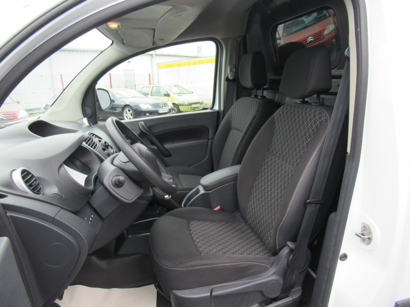 Photo 8 de l'offre de RENAULT KANGOO II EXPRESS 1.5 DCI 90 ENERGY GRAND CONFORT FT à 7990€ chez J'NOV AUTO