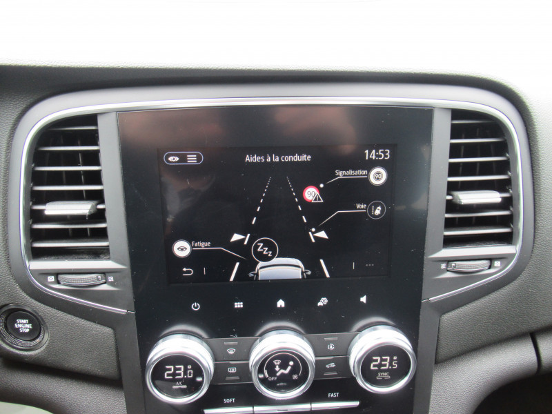 Photo 9 de l'offre de RENAULT MEGANE IV 1.3 TCE 140CH FAP BUSINESS EDC à 14990€ chez J'NOV AUTO