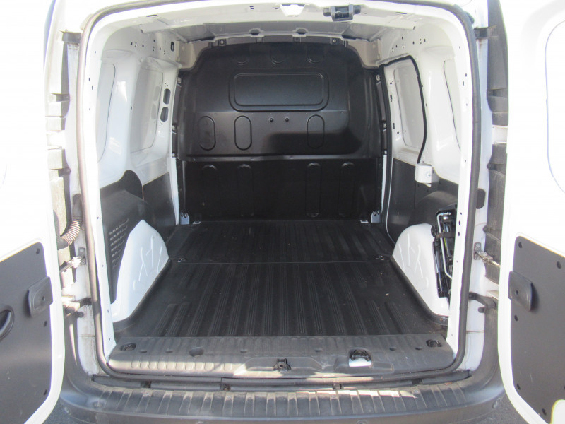 Photo 4 de l'offre de RENAULT KANGOO II EXPRESS 1.5 BLUE DCI 95CH EXTRA R-LINK à 12990€ chez J'NOV AUTO