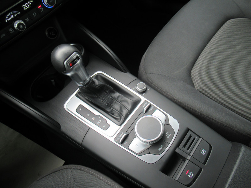 Photo 15 de l'offre de AUDI A3 SPORTBACK 1.0 TFSI 115CH BUSINESS LINE S TRONIC 7 à 20490€ chez J'NOV AUTO