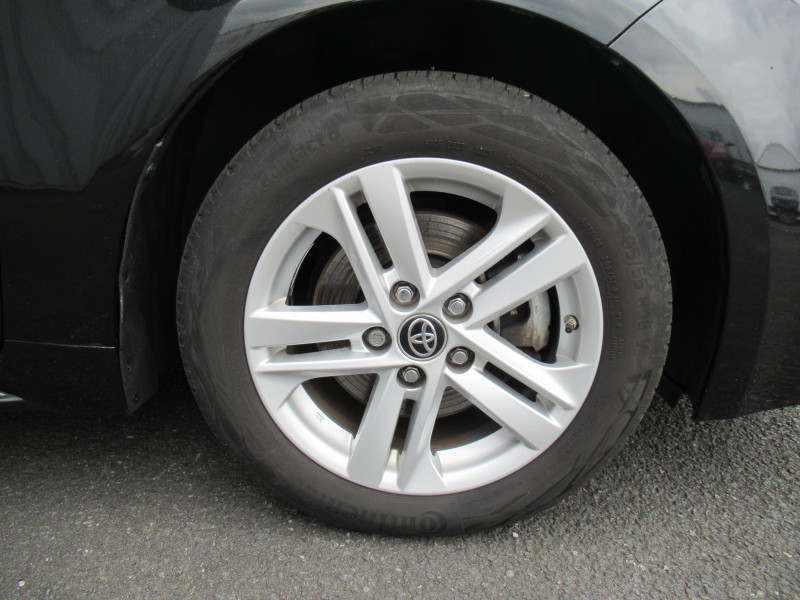 Photo 19 de l'offre de TOYOTA COROLLA TOURING SPT 184H DYNAMIC BUSINESS MY20 + SUPPORT LOMBAIRE 8CV à 20990€ chez J'NOV AUTO