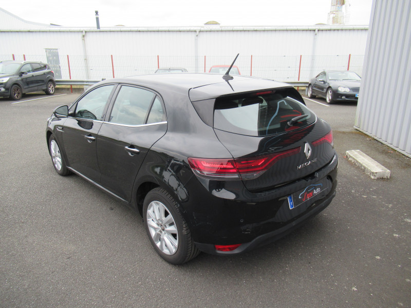 Photo 2 de l'offre de RENAULT MEGANE IV 1.3 TCE 140CH FAP BUSINESS EDC à 14990€ chez J'NOV AUTO