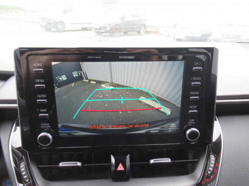 Photo 10 de l'offre de TOYOTA COROLLA TOURING SPT 184H DYNAMIC BUSINESS MY20 + SUPPORT LOMBAIRE 8CV à 20990€ chez J'NOV AUTO