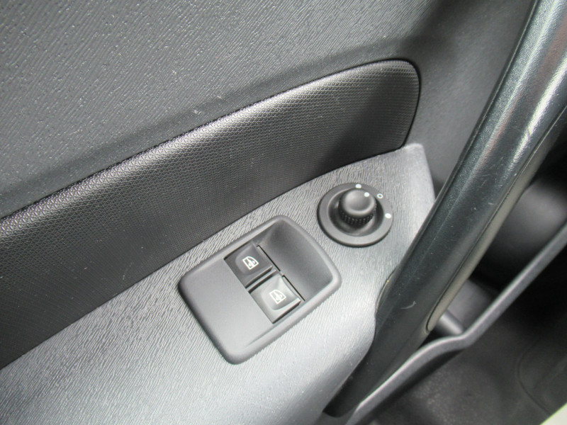 Photo 11 de l'offre de RENAULT KANGOO II EXPRESS 1.5 DCI 90 ENERGY GRAND CONFORT FT à 7990€ chez J'NOV AUTO