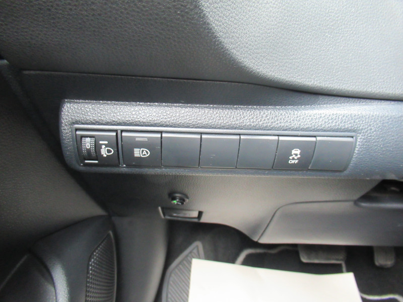 Photo 17 de l'offre de TOYOTA COROLLA TOURING SPT 184H DYNAMIC BUSINESS MY20 + SUPPORT LOMBAIRE 8CV à 20990€ chez J'NOV AUTO
