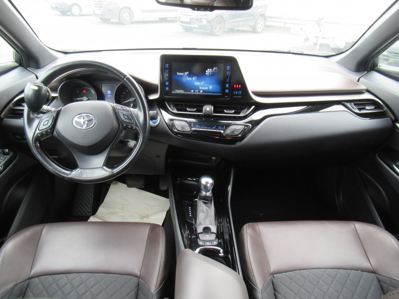 Photo 6 de l'offre de TOYOTA C-HR 122H DISTINCTIVE 2WD E-CVT à 18750€ chez J'NOV AUTO