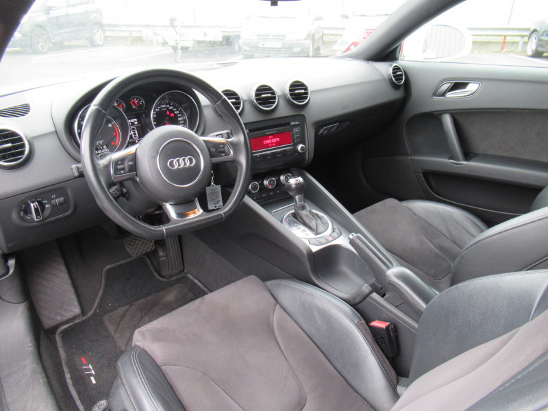 Photo 4 de l'offre de AUDI TT 2.0 TFSI 211CH S TRONIC 6 à 15990€ chez J'NOV AUTO