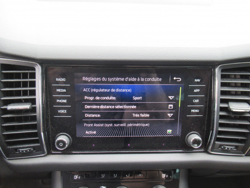 Photo 10 de l'offre de SKODA KODIAQ 2.0 TDI 150 SCR BUSINESS DSG EURO6D-T 7 PLACES à 21750€ chez J'NOV AUTO
