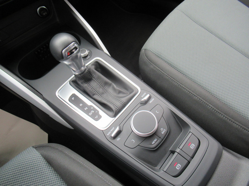 Photo 11 de l'offre de AUDI Q2 35 TFSI 150CH COD BUSINESS LINE S TRONIC 7 EURO6DT à 21990€ chez J'NOV AUTO