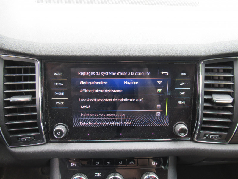 Photo 11 de l'offre de SKODA KODIAQ 2.0 TDI 150 SCR BUSINESS DSG EURO6D-T 7 PLACES à 21750€ chez J'NOV AUTO