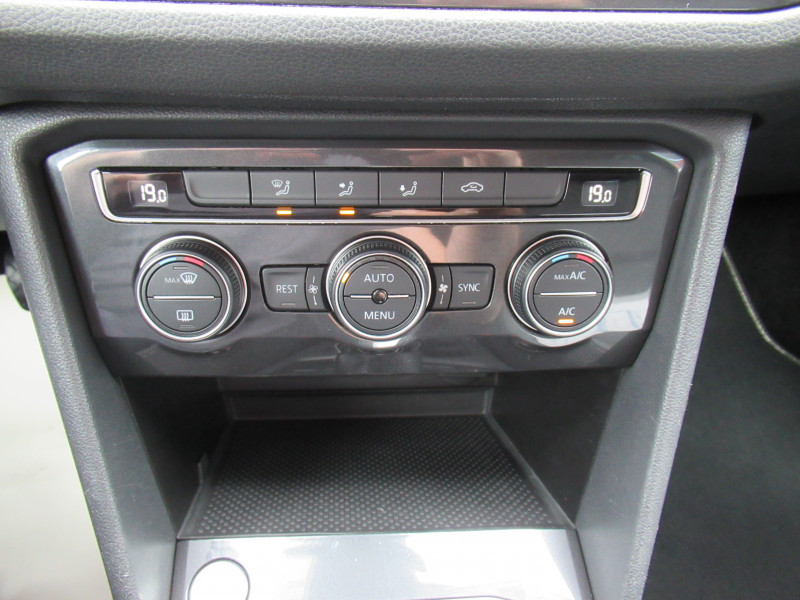 Photo 16 de l'offre de VOLKSWAGEN TIGUAN 2.0 TDI 150CH CONFORTLINE BUSINESS DSG7 EURO6D-T à 19490€ chez J'NOV AUTO