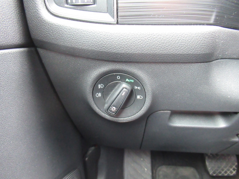 Photo 13 de l'offre de SKODA KODIAQ 2.0 TDI 150 SCR BUSINESS DSG EURO6D-T 7 PLACES à 21750€ chez J'NOV AUTO
