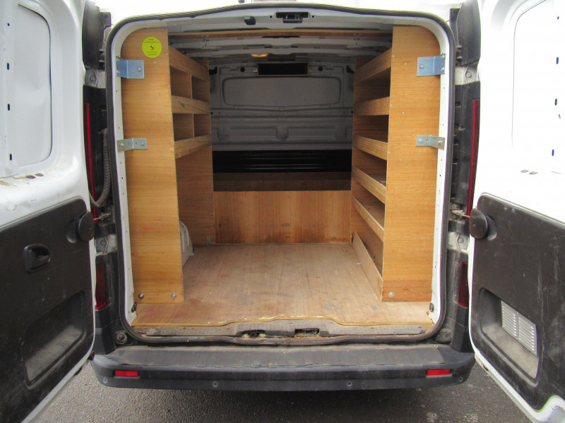 Photo 4 de l'offre de RENAULT TRAFIC III FG L1H1 1000 2.0 DCI 120CH GRAND CONFORT E6 à 19490€ chez J'NOV AUTO