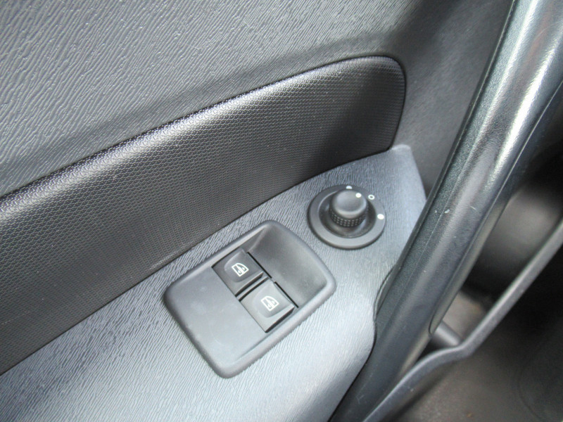 Photo 15 de l'offre de RENAULT KANGOO II EXPRESS 1.5 DCI 90CH EXTRA R-LINK EDC EURO6 à 11990€ chez J'NOV AUTO