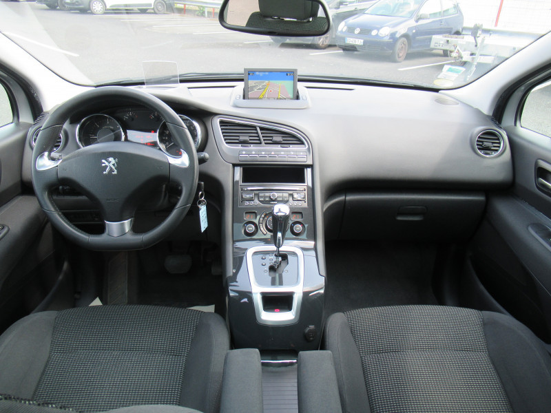 Photo 8 de l'offre de PEUGEOT 5008 1.6 BLUEHDI 120CH ALLURE S&S EAT6 7PL à 11990€ chez J'NOV AUTO