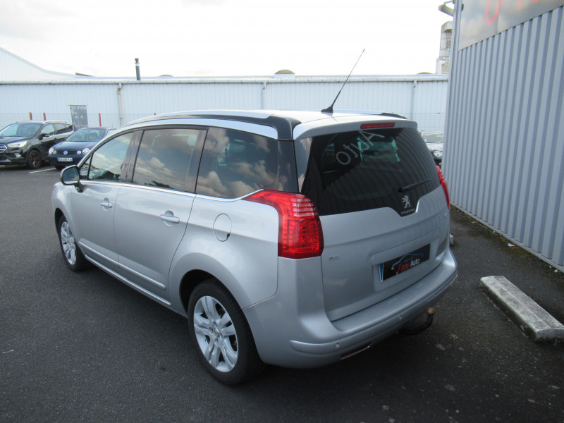 Photo 3 de l'offre de PEUGEOT 5008 1.6 BLUEHDI 120CH ALLURE S&S EAT6 7PL à 11990€ chez J'NOV AUTO