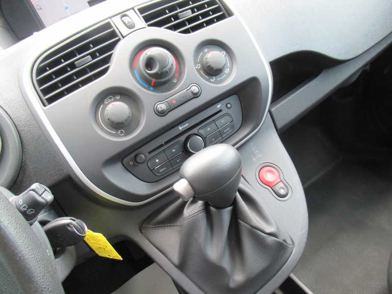 Photo 13 de l'offre de RENAULT KANGOO II EXPRESS 1.5 DCI 90CH EXTRA R-LINK EDC EURO6 à 11990€ chez J'NOV AUTO