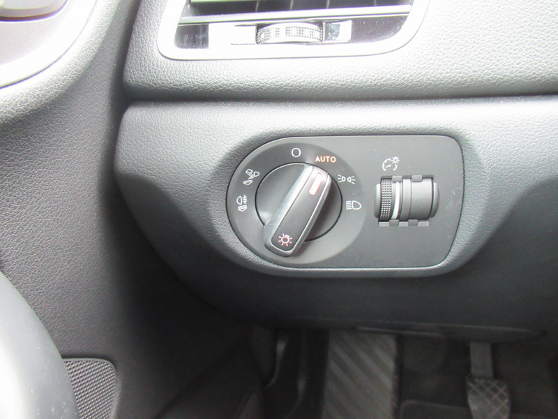 Photo 7 de l'offre de AUDI Q3 1.4 TFSI 150CH ULTRA COD AMBIENTE à 16990€ chez J'NOV AUTO