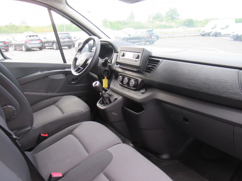 Photo 6 de l'offre de RENAULT TRAFIC III FG L2H1 3T 2.0 BLUE DCI 130CH CONFORT à 22490€ chez J'NOV AUTO