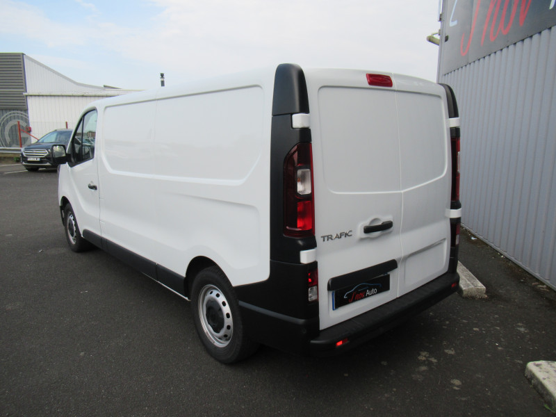 Photo 3 de l'offre de RENAULT TRAFIC III FG L2H1 3T 2.0 BLUE DCI 130CH CONFORT à 22490€ chez J'NOV AUTO