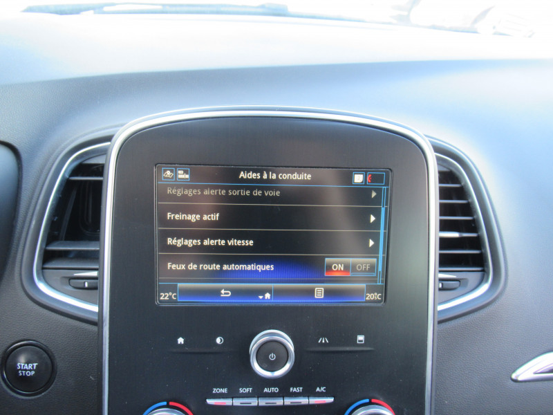 Photo 10 de l'offre de RENAULT GRAND SCENIC IV 1.7 BLUE DCI 120CH BUSINESS EDC 7 PLACES à 17490€ chez J'NOV AUTO
