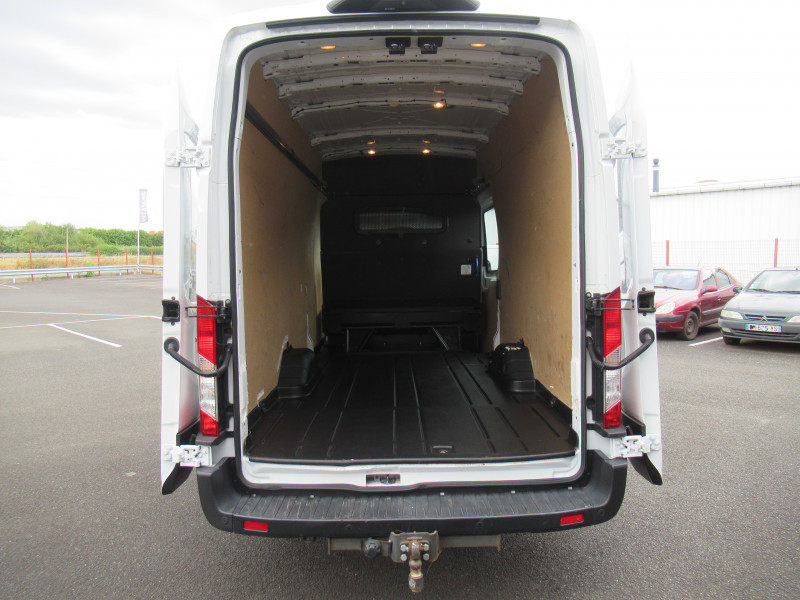 Photo 6 de l'offre de FORD TRANSIT 2T FG P350 L4H3 2.0 ECOBLUE 170CH S&S HDT TREND BUSINESS BVA CABINE APPROFONDIE à 24990€ chez J'NOV AUTO