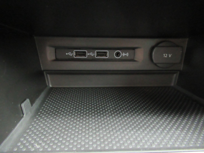 Photo 20 de l'offre de VOLKSWAGEN TIGUAN 2.0 TDI 150CH CONFORTLINE BUSINESS DSG7 EURO6D-T à 23490€ chez J'NOV AUTO