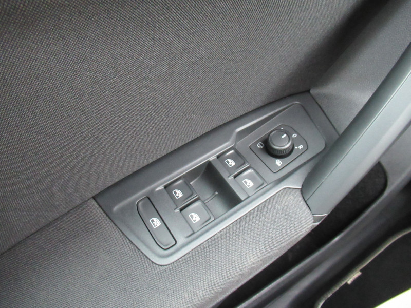 Photo 18 de l'offre de VOLKSWAGEN TIGUAN 2.0 TDI 150CH CONFORTLINE BUSINESS DSG7 EURO6D-T à 23490€ chez J'NOV AUTO