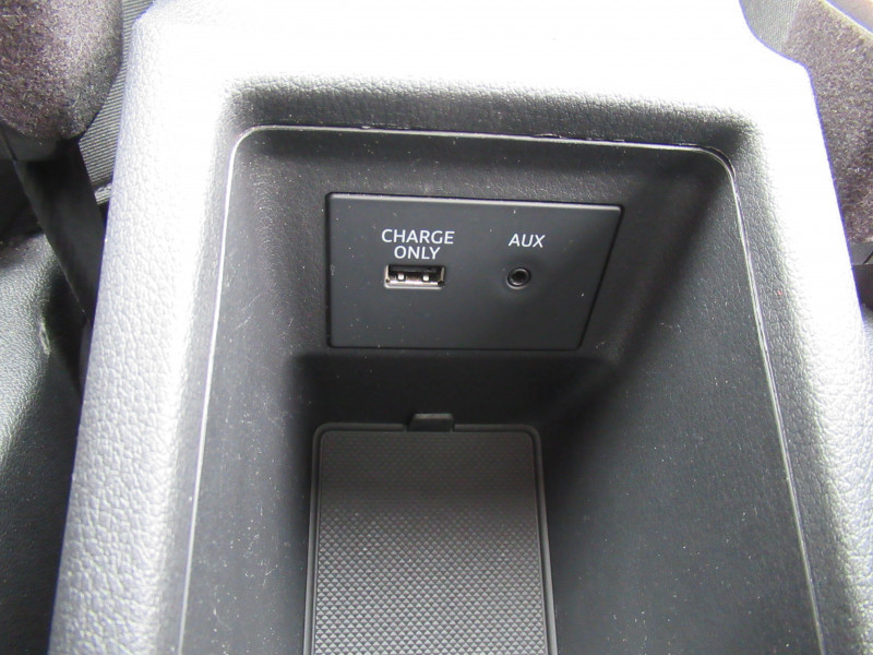 Photo 16 de l'offre de AUDI Q2 30 TDI 116CH BUSINESS LINE S TRONIC 7 EURO6D-T à 20750€ chez J'NOV AUTO