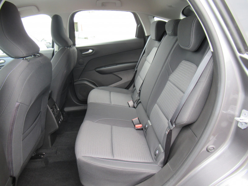 Photo 5 de l'offre de RENAULT ARKANA 1.3 TCE MILD HYBRID 140CH EQUILIBRE EDC -22 à 18990€ chez J'NOV AUTO