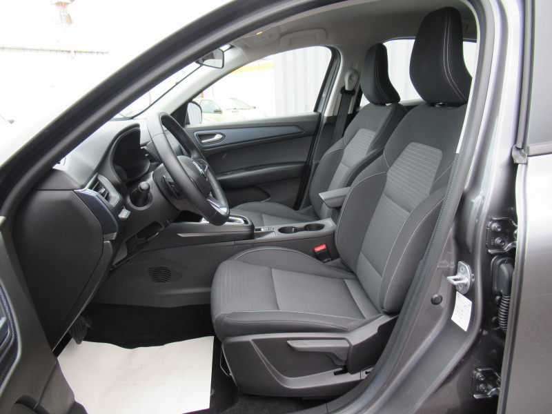 Photo 7 de l'offre de RENAULT ARKANA 1.3 TCE MILD HYBRID 140CH EQUILIBRE EDC -22 à 18990€ chez J'NOV AUTO