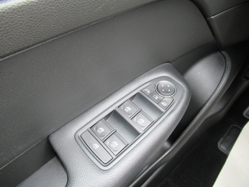 Photo 14 de l'offre de RENAULT ARKANA 1.3 TCE MILD HYBRID 140CH EQUILIBRE EDC -22 à 18990€ chez J'NOV AUTO