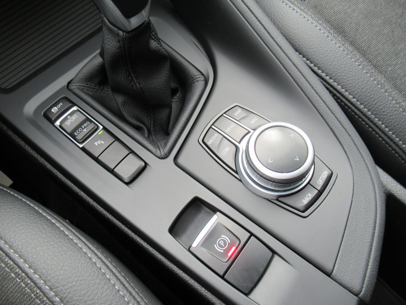 Photo 19 de l'offre de BMW X1 (F48) SDRIVE18D 150CH BUSINESS DESIGN à 23990€ chez J'NOV AUTO