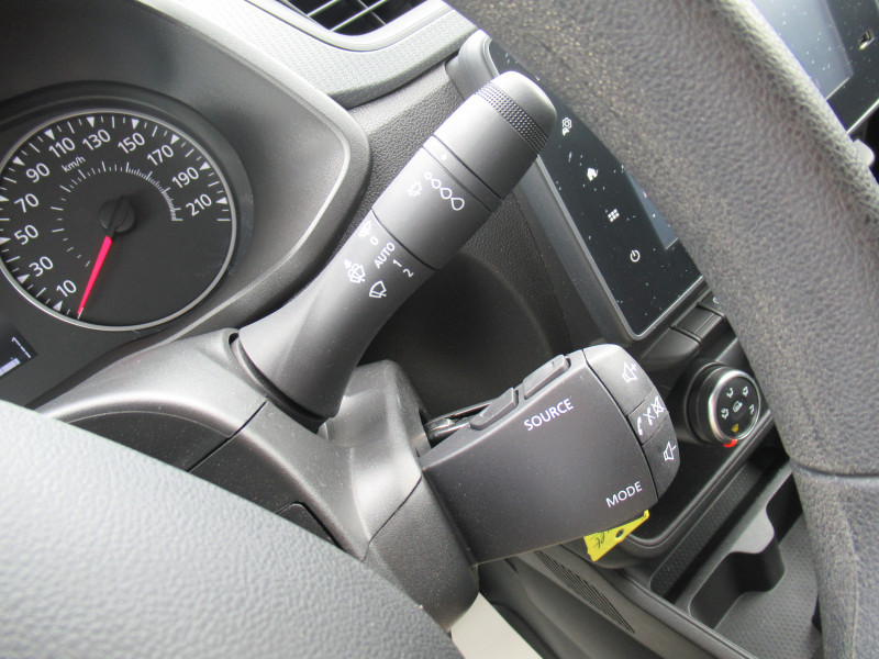 Photo 14 de l'offre de RENAULT EXPRESS VAN 1.3 TCE 100CH CONFORT à 14990€ chez J'NOV AUTO