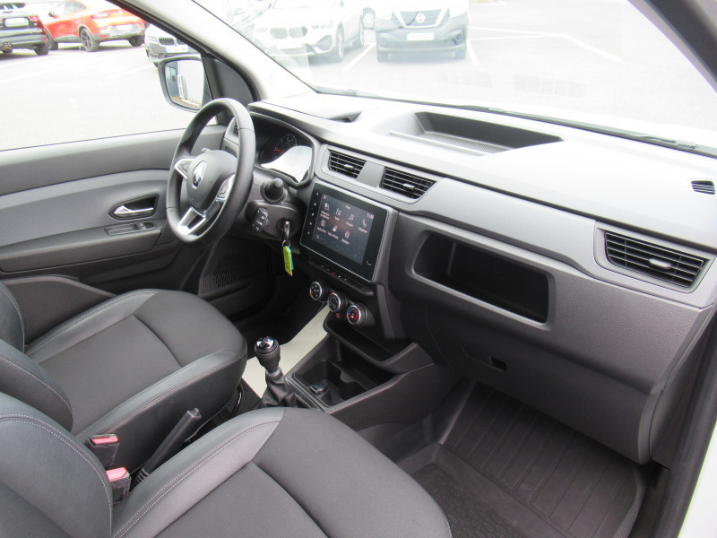 Photo 7 de l'offre de RENAULT EXPRESS VAN 1.3 TCE 100CH CONFORT à 14990€ chez J'NOV AUTO