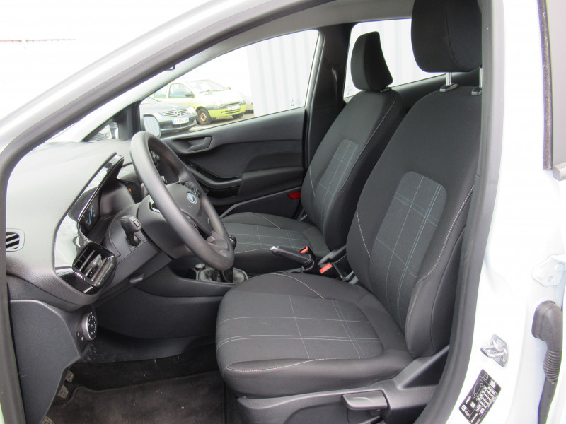 Photo 7 de l'offre de FORD FIESTA 1.1 75CH COOL & CONNECT 5P à 12790€ chez J'NOV AUTO
