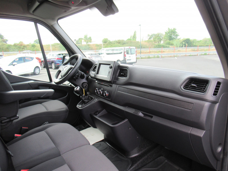 Photo 6 de l'offre de RENAULT MASTER III FG F3500 L3H2 2.3 BLUE DCI 135CH GRAND CONFORT EURO6 à 23490€ chez J'NOV AUTO