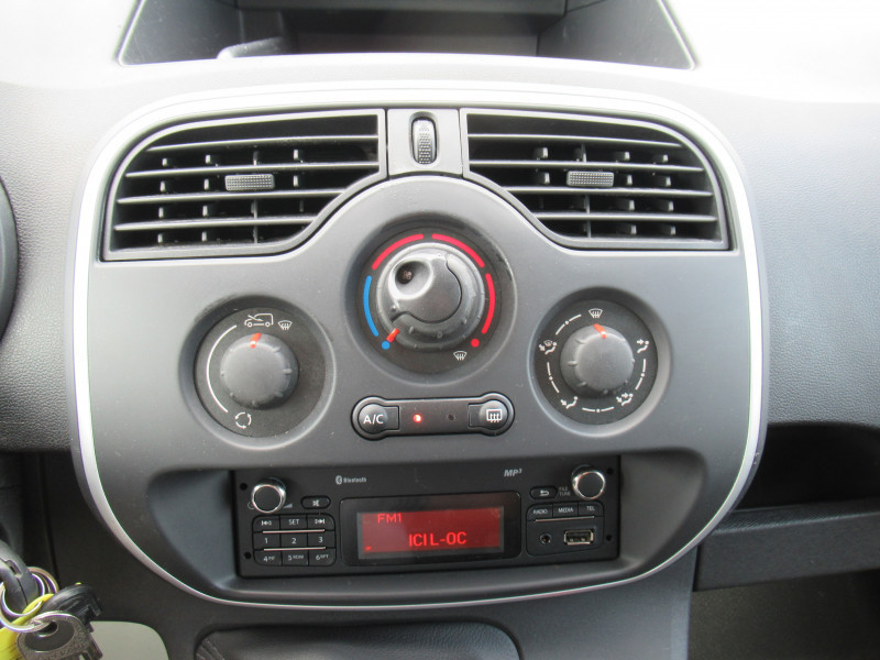 Photo 12 de l'offre de RENAULT KANGOO II 1.5 BLUE DCI 95CH BUSINESS à 13490€ chez J'NOV AUTO