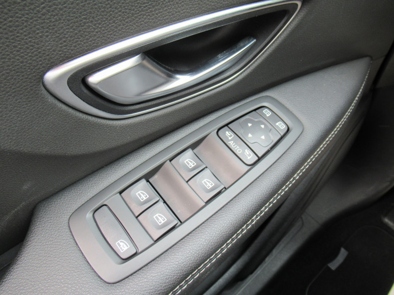 Photo 14 de l'offre de RENAULT GRAND SCENIC IV 1.7 BLUE DCI 120CH BUSINESS 7 PLACES - 21 à 16790€ chez J'NOV AUTO
