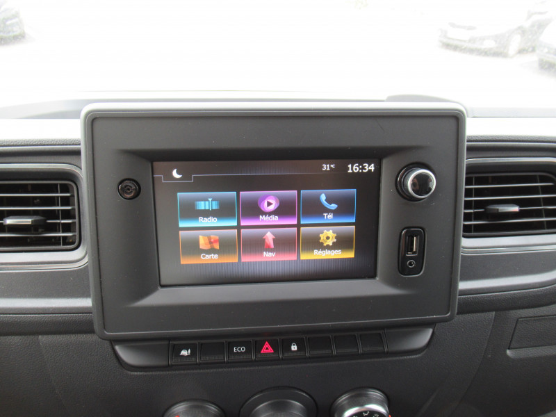 Photo 11 de l'offre de RENAULT MASTER III FG F3300 L2H2 2.3 BLUE DCI 135CH GRAND CONFORT EURO6 à 24490€ chez J'NOV AUTO