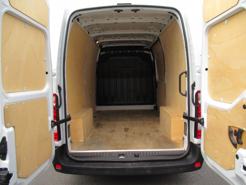 Photo 5 de l'offre de RENAULT MASTER III FG F3300 L2H2 2.3 BLUE DCI 135CH GRAND CONFORT EURO6 à 24490€ chez J'NOV AUTO